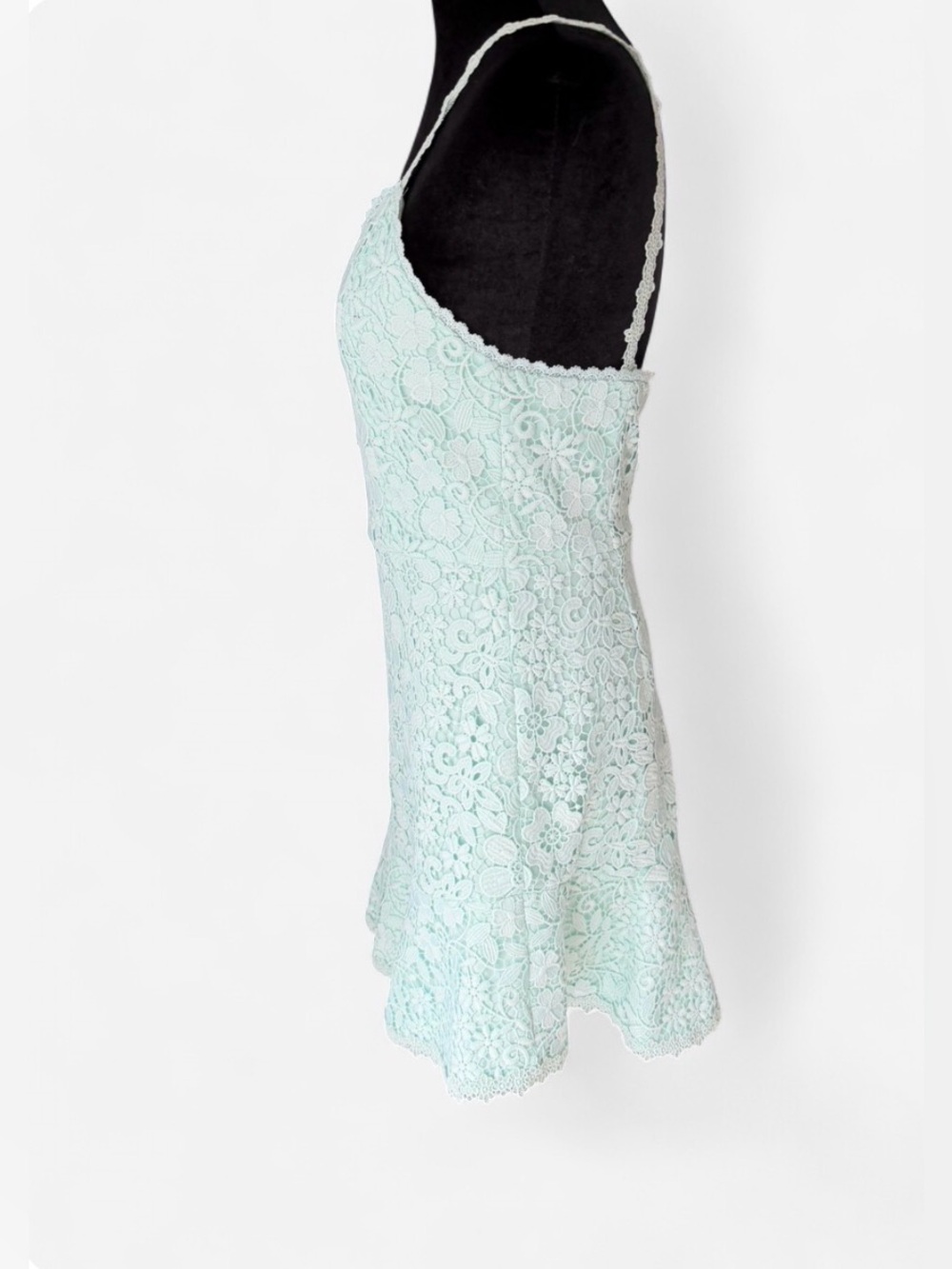 Alice + Olivia Mint Green Floral Lace Fit & Flare Dress Size 6 - Picture 3 of 6